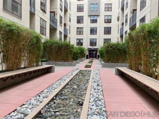 Building Photo - 1150 J St