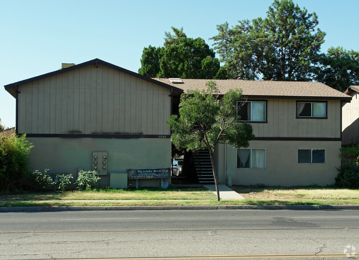 Building Photo - 1981 W Shields Ave
