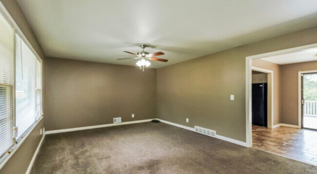 Foto del edificio - 9357 E 77th St