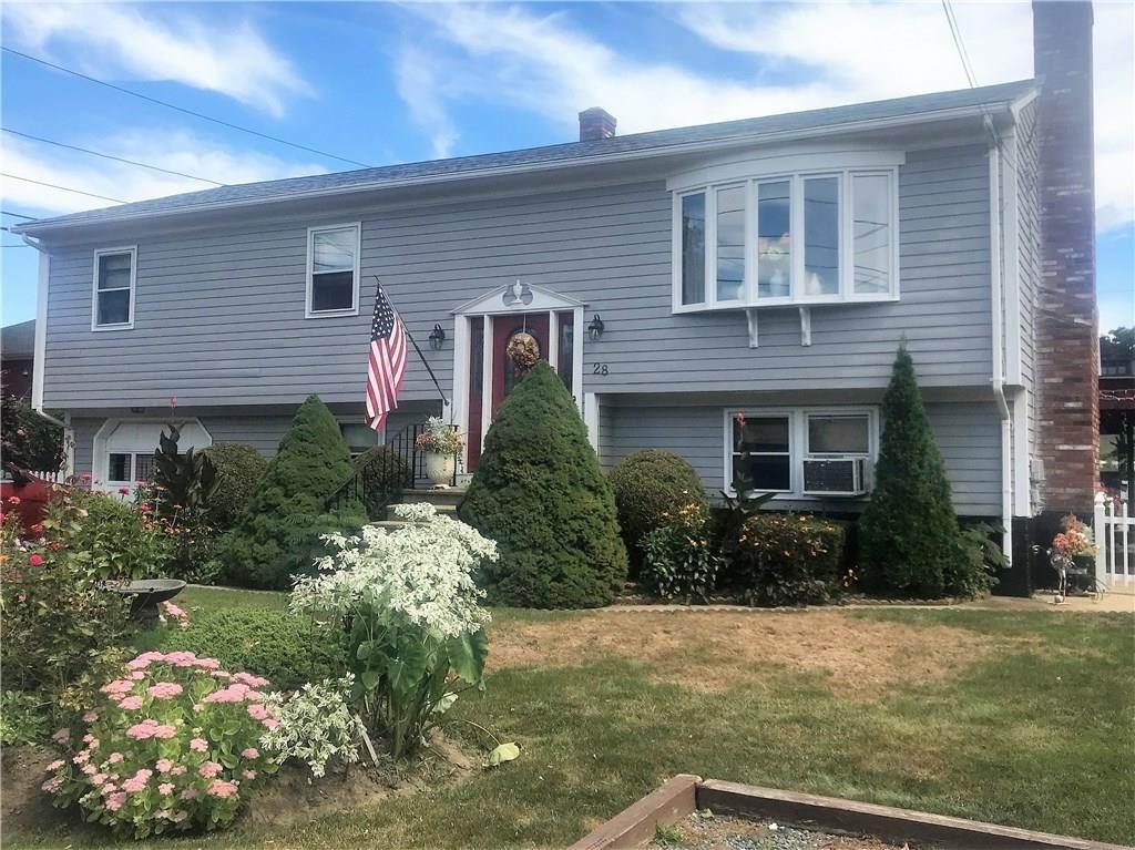 28 Center St, Bristol, RI 02809 House Rental in Bristol, RI
