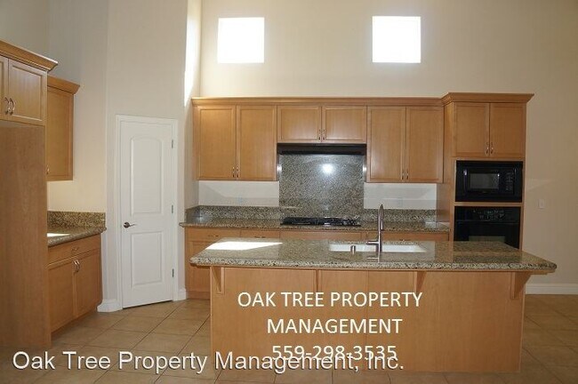 Foto del edificio - 3 br, 2 bath House - 1921 E. Warwick Ave.