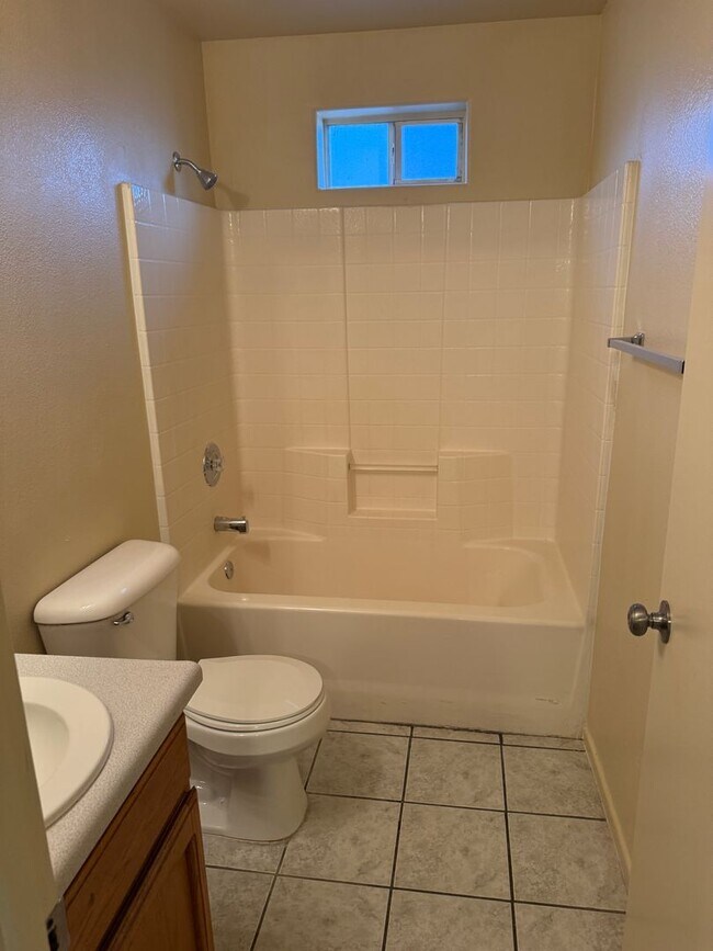 Building Photo - 4 Bedroom 2 Bath Corner Lot Home