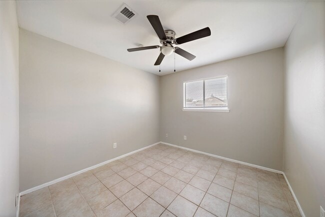 Building Photo - Lovely 4 Bedroom 2 Bath 2 Car Garage home with Large, Privacy Fenced Backyard!! Fresh Paint, Cera...