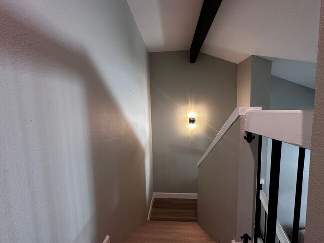 Building Photo - WHA1