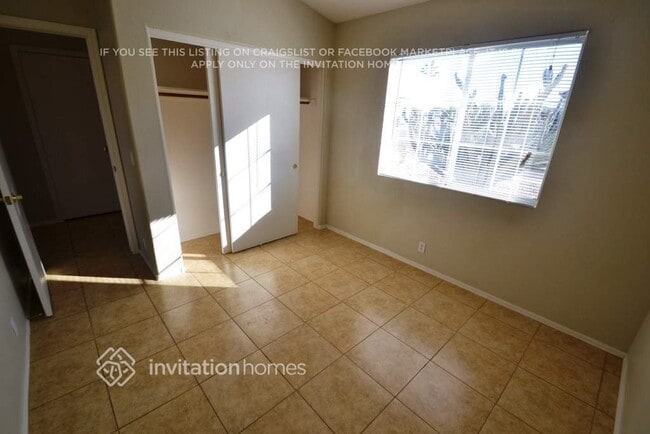 Building Photo - 8338 W Hubbell St