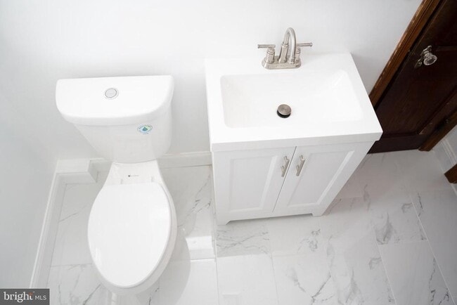 Foto del edificio - 110 Van Buren St NW