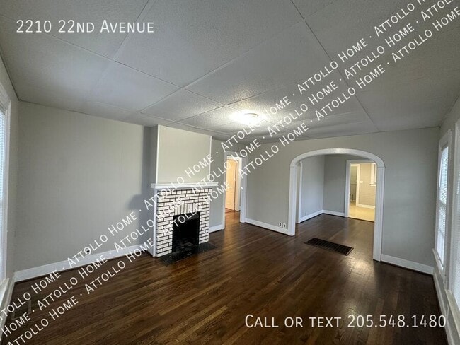 Building Photo - 2210 22nd Ave