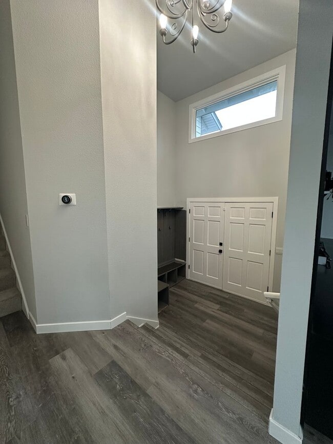 Foto del edificio - Beautiful 4 Bedroom 3 Bathroom Home in Everett!