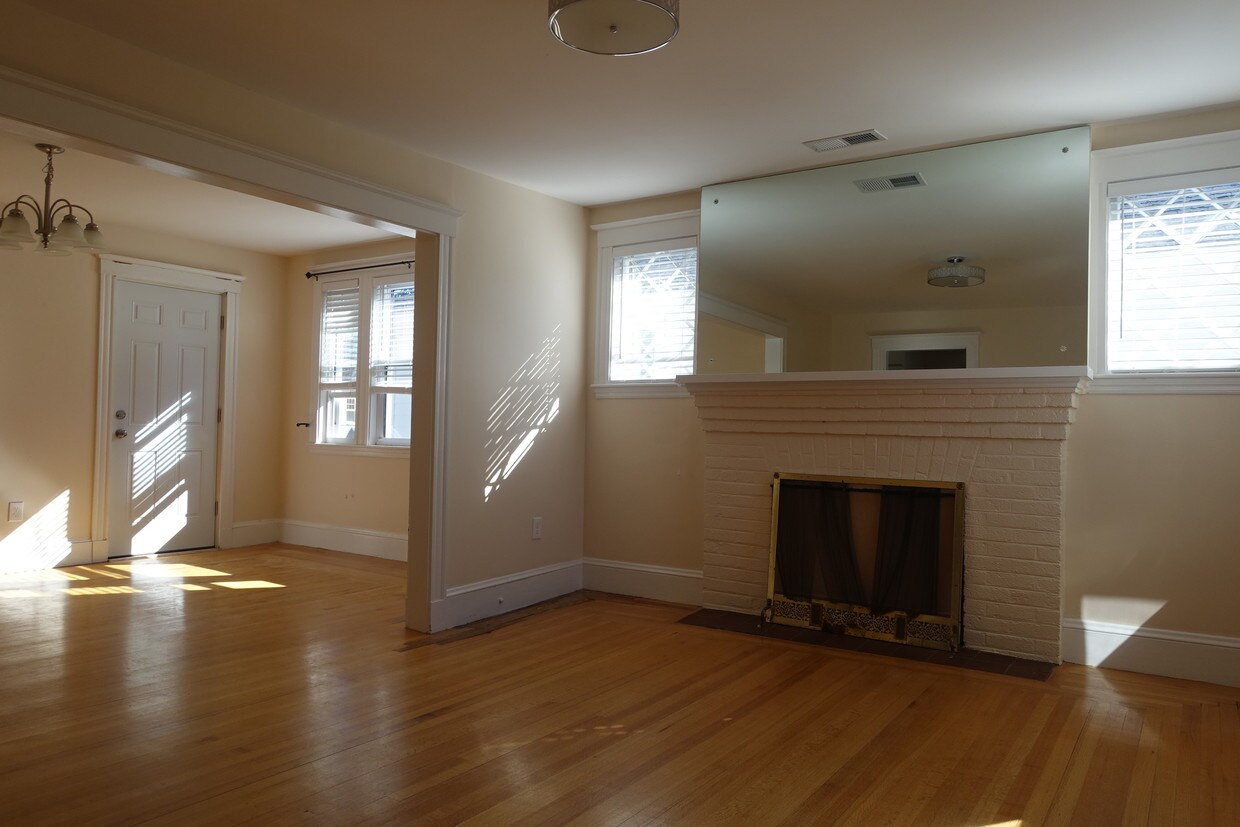 29 Winslow Rd, Belmont, MA 02478 Apartments in Belmont, MA