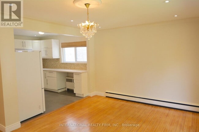 Building Photo - 277 Glenforest Rd