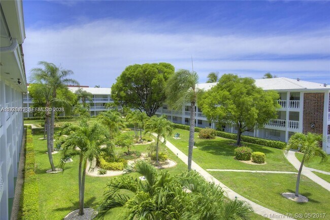 Foto del edificio - 5200 NE 24th Terrace