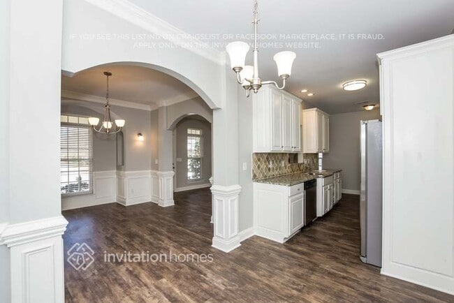 Foto del edificio - 13052 Meadowmere Rd