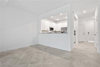 Building Photo - 14156 Gardeners Wy