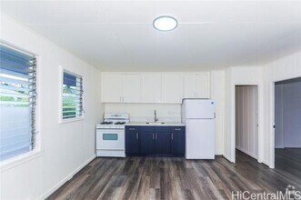 Building Photo - 1719 Nuuanu Ave