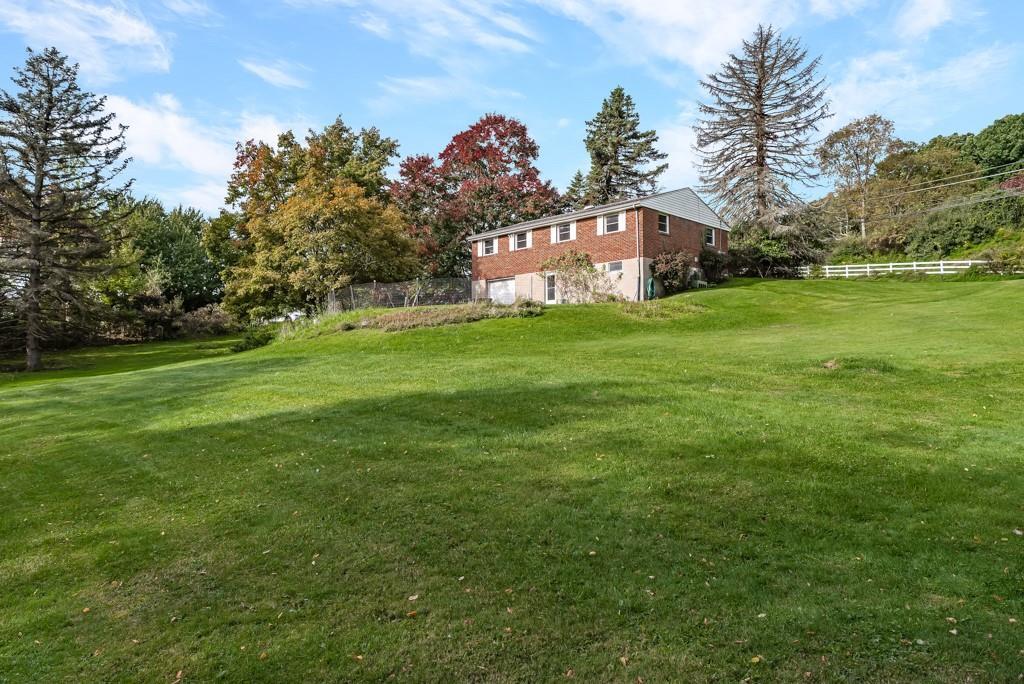 2103 Ehrman Rd, Cranberry Township, PA 16066 House Rental in