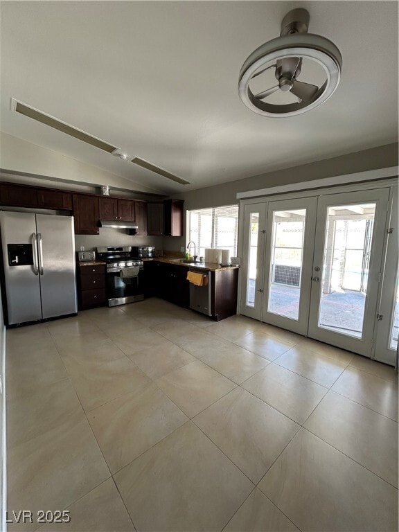 Building Photo - 5396 Chestnut St