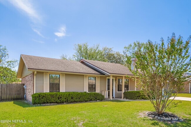 Building Photo - 2391 Dumfries Ct E