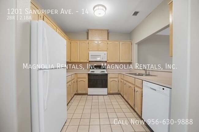 Building Photo - 1201 Sandpiper Ave