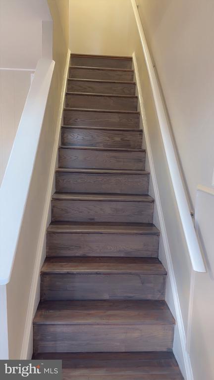 Foto del edificio - 9830 Grant Ave