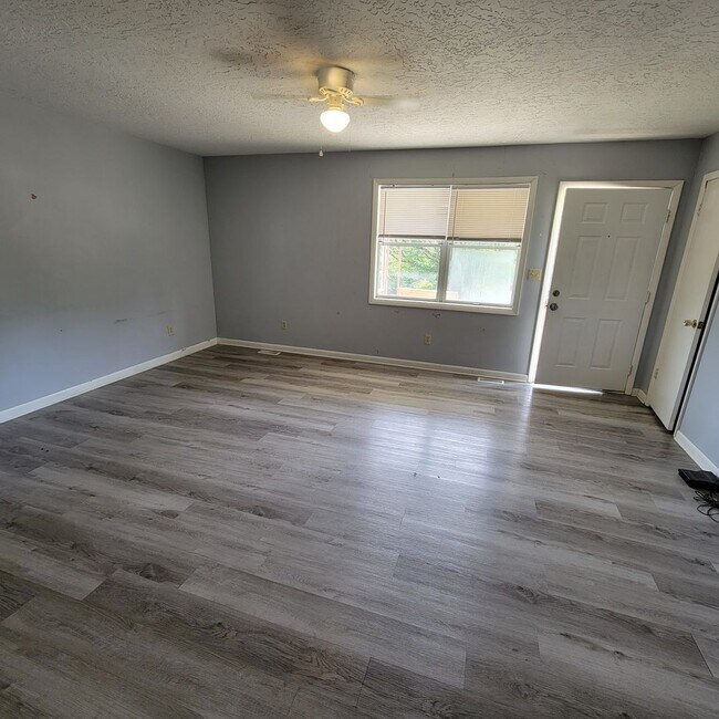 Foto del edificio - 2/1-Apartment-Sparta City Limits