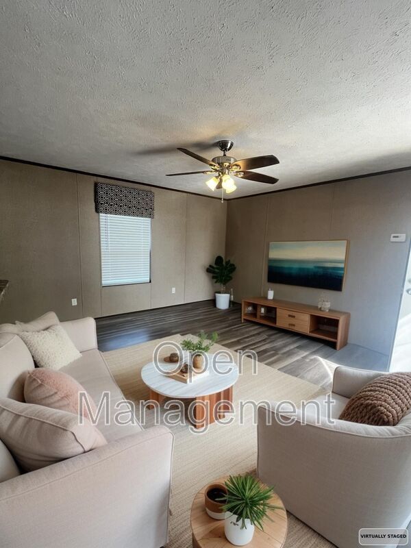 Foto del edificio - 7534 US-60