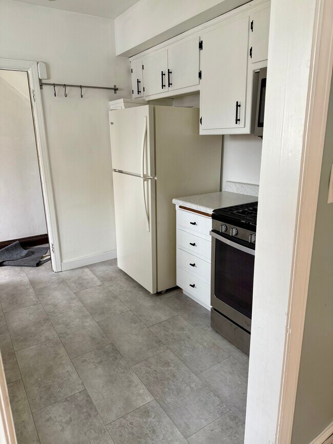 Foto del edificio - 618 N 104th St