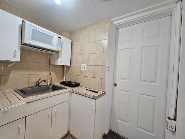 Building Photo - 6052 Appian Way