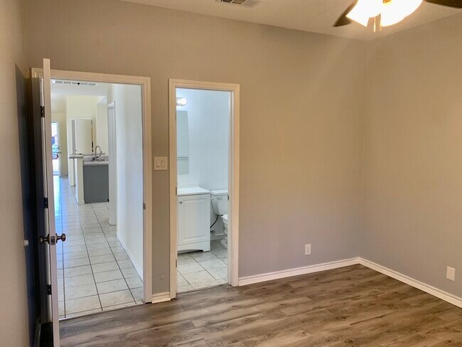 Foto del edificio - 206 Tamara Dr