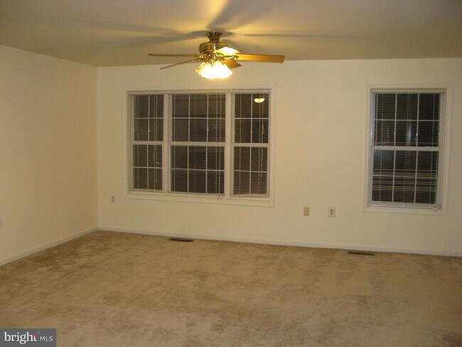 Building Photo - 113 Ridge Ct