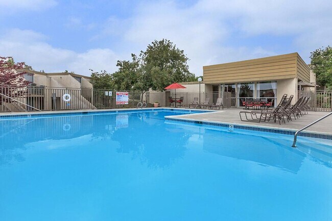 Interior Photo - Modern Living at Heatherwood Apartments | Spacious 1 & 2 Bedroom Apartment Homes in La Mesa, CA!