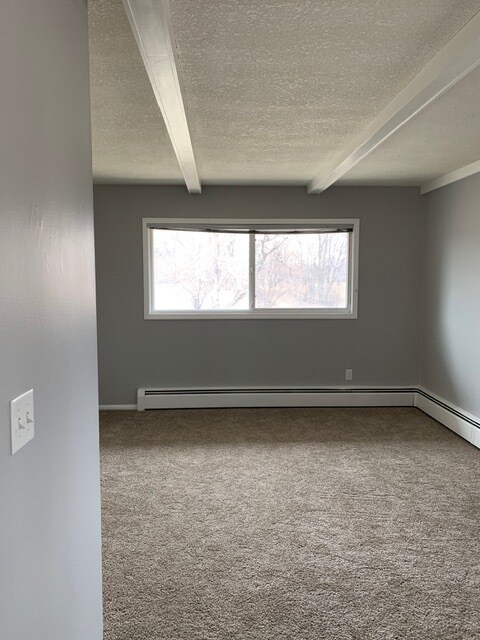 Foto del edificio - 8806 Old Cedar Ave S