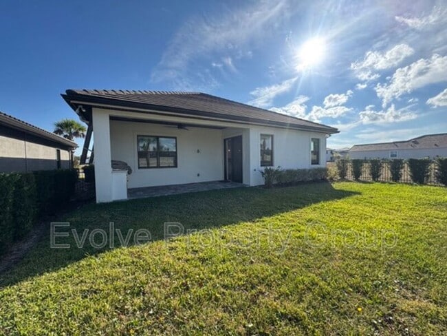 Building Photo - 20 Del Palma Dr