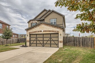 Building Photo - 14715 Bedstraw Dr