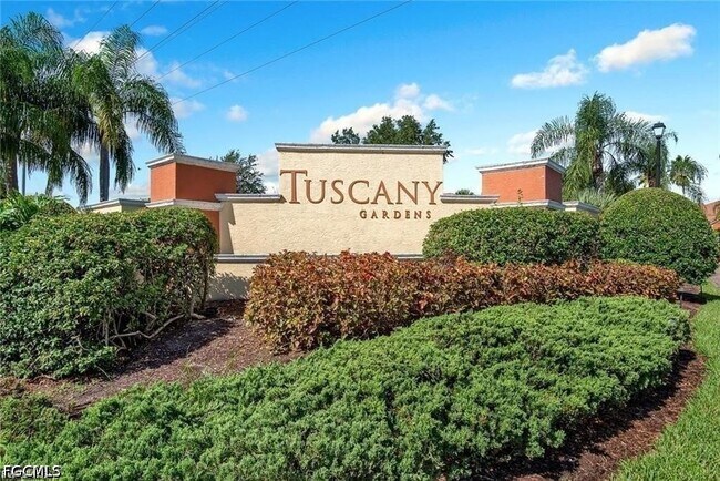 Building Photo - 6360 Aragon Way