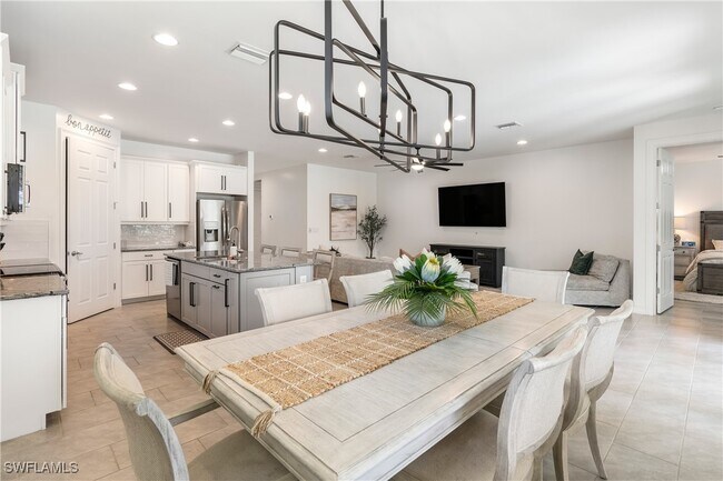 Foto del edificio - 14837 Windward Ln