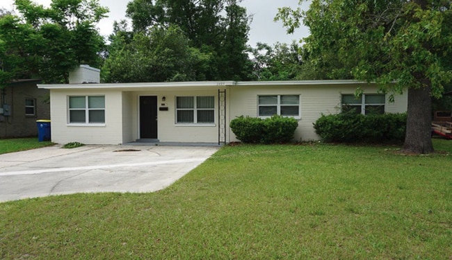 Building Photo - 2489 Quail Ave