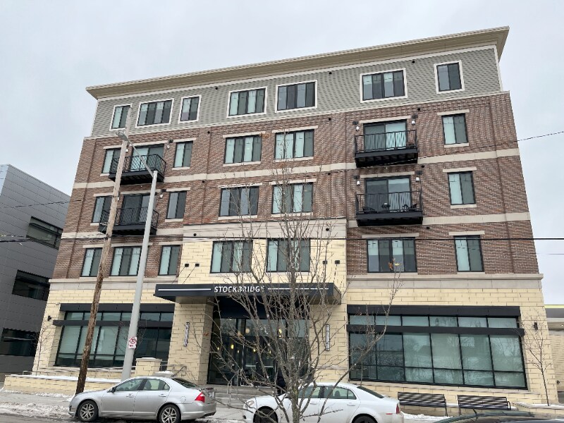 Foto principal - 636 First St NW