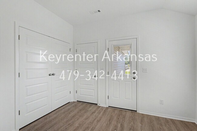 Foto del edificio - Be the very first resident to call this stunning brand-new 3 bed, 2 bath home yours.