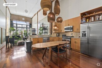 Building Photo - 275 Conover St