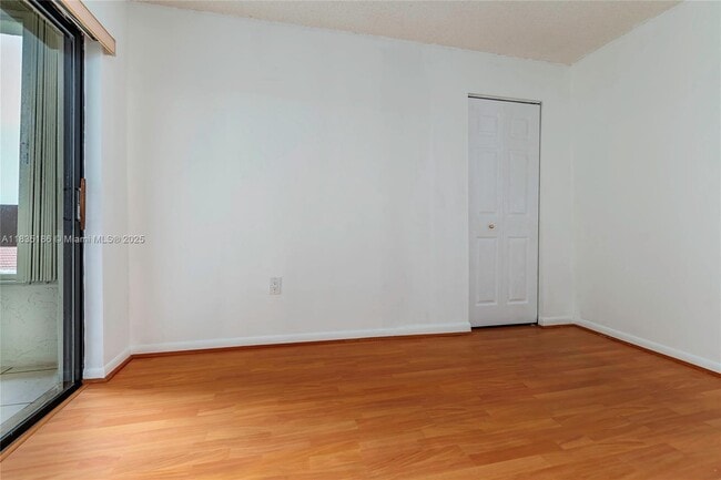 Building Photo - 9040 SW 125th Ave