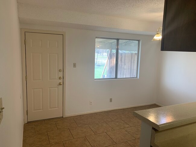 Building Photo - 309 Highland Estates Dr