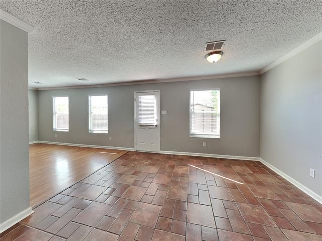 Foto del edificio - 4869 Waterford Dr