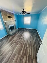 Building Photo - 9223 Whitemont Dr