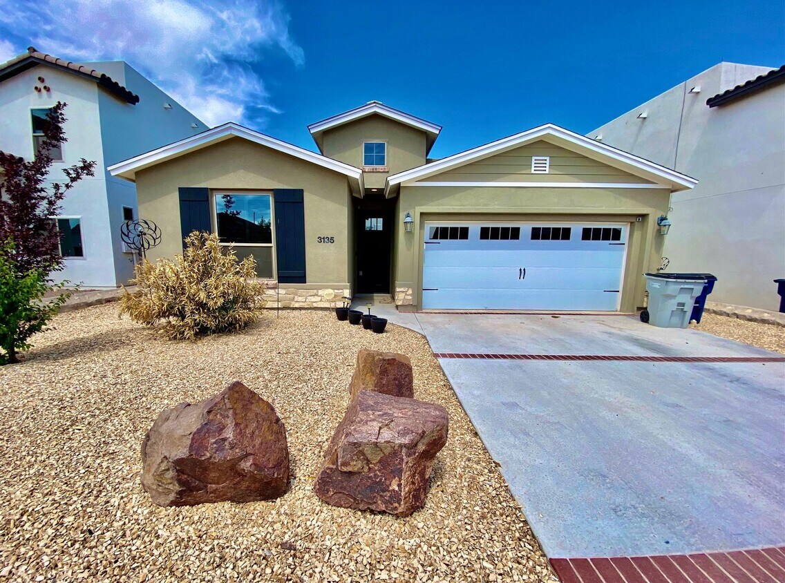 Foto principal - 3135 Red Creek
