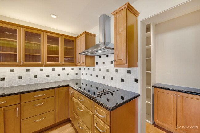 Foto del edificio - 383 Lombard St