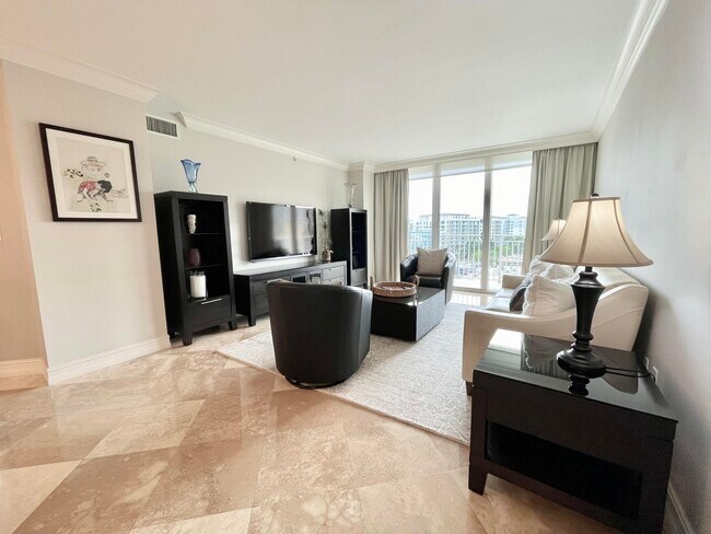 Foto del edificio - 99 SE Mizner Blvd