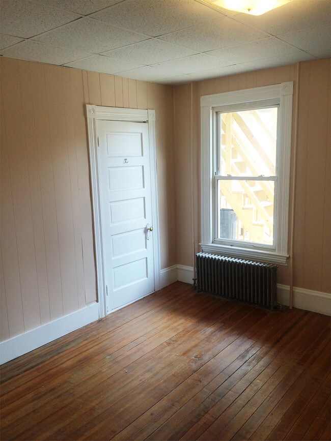 Foto del edificio - 193 Bartlett St