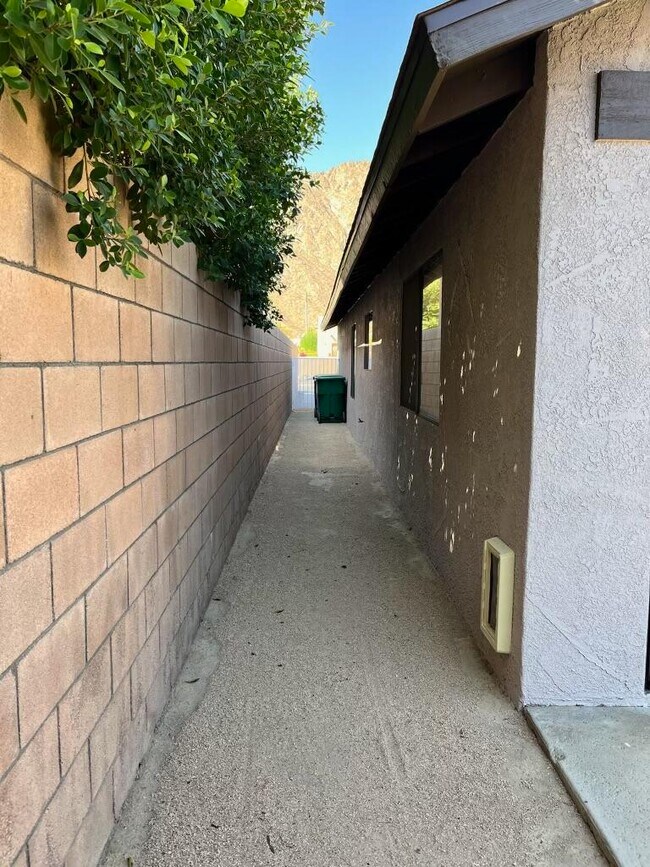 Foto del edificio - 51780-51780 Avenida Diaz