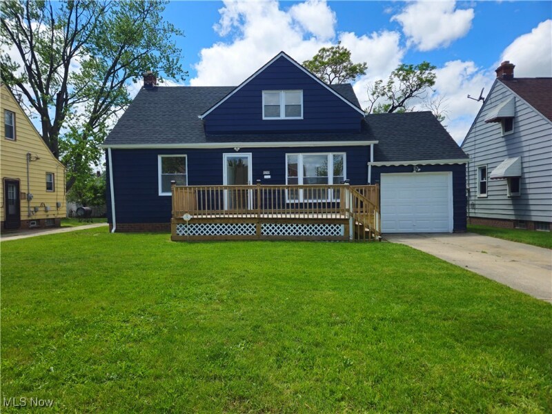 5200 Catherine St Maple Heights, OH 44137 – photo 1
