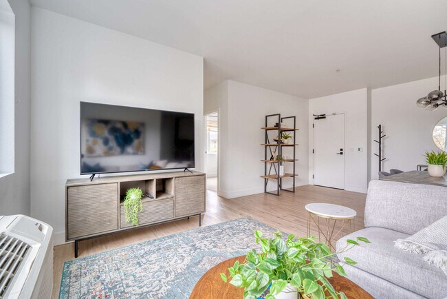 Foto del edificio - 4980 N Vancouver Ave